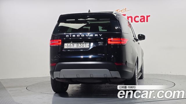 Land Rover Discovery 5 3.0 TD6 HSE Luxury 2018 — фото 4