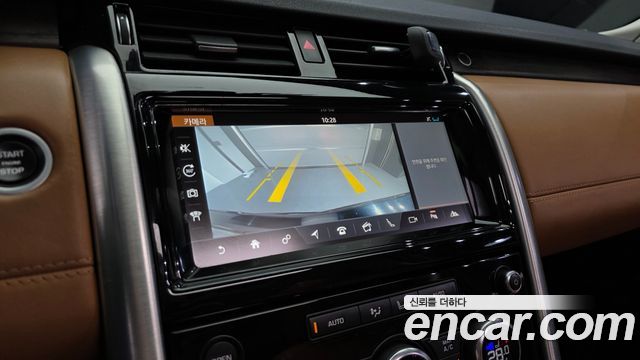 Land Rover Discovery 5 3.0 TD6 HSE Luxury 2018 — фото 15