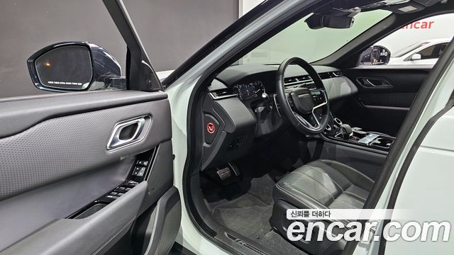 Land Rover Range Rover Velar 2.0 P250 R-Dynamic SE 2023 — фото 15