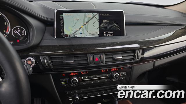BMW X6 (F16) xDrive 30d 2015 — фото 14