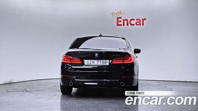 BMW 5 Series (G30) 520d Luxury Special Edition 2018 — фото 4