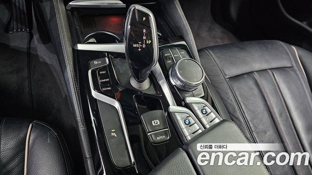 BMW 5 Series (G30) 520d Luxury Special Edition 2018 — фото 9