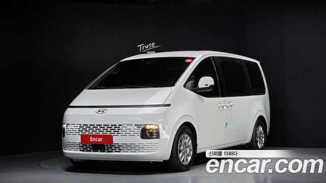 Hyundai Staria Tourer 9-Seater Modern 2022 — фото 1