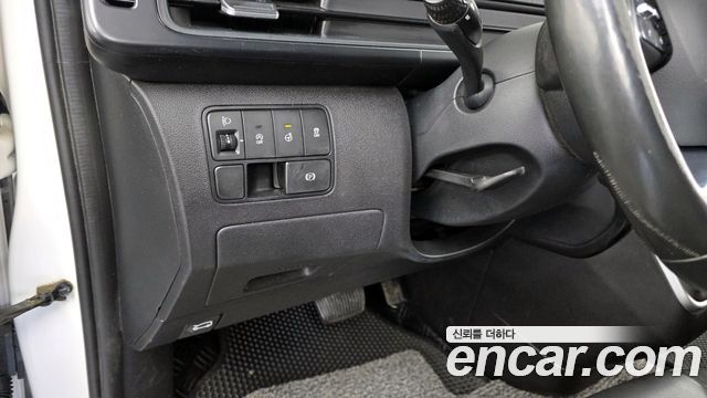 Hyundai Staria Tourer 9-Seater Modern 2022 — фото 18