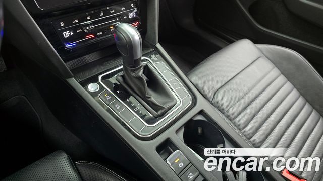 Volkswagen Passat GT (B8) 2.0 TDI Prestige 2021 — фото 9