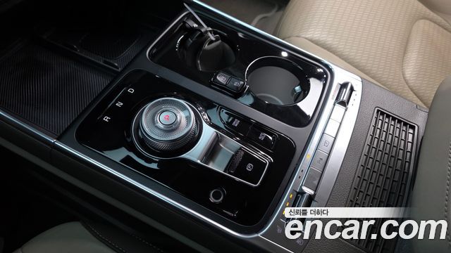 Kia Carnival (IV) HEV 9-Seater Hi-Limousine Signature 2025 — фото 9