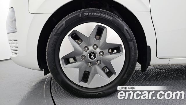 Hyundai Staria 4WD Tourer 9-Seater Modern 2023 — фото 5
