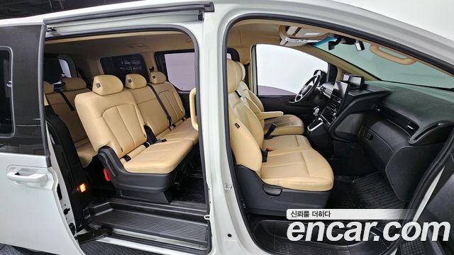 Hyundai Staria 4WD Tourer 9-Seater Modern 2023 — фото 12