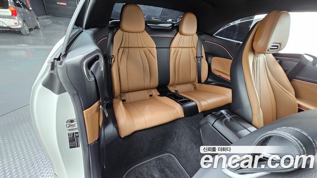 Mercedes-Benz CLE-Class (C236) CLE200 Cabriolet 2024 — фото 12
