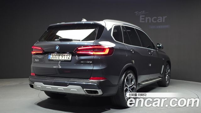 BMW X5 (G05) xDrive 45e xLine 2022 — фото 2
