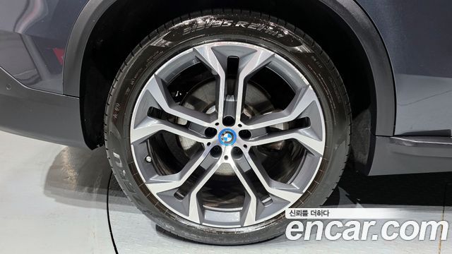 BMW X5 (G05) xDrive 45e xLine 2022 — фото 5