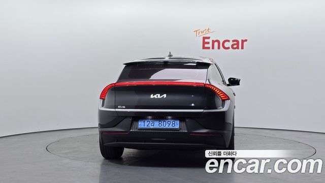 Kia EV6 Long Range 4WD Air 2022 — фото 4