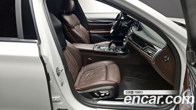 BMW 7 Series (G11) 740Li xDrive M Sport Package 2019 — фото 10