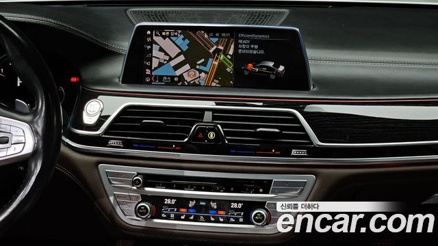 BMW 7 Series (G11) 740Li xDrive M Sport Package 2019 — фото 14