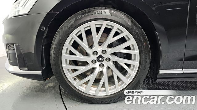 Audi A8 (D5) 55 TFSI Quattro LWB 2021 — фото 5