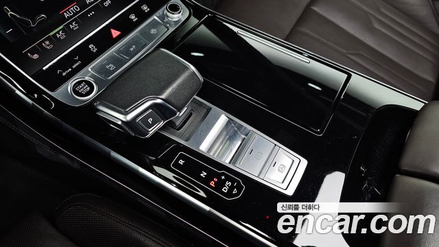 Audi A8 (D5) 55 TFSI Quattro LWB 2021 — фото 9