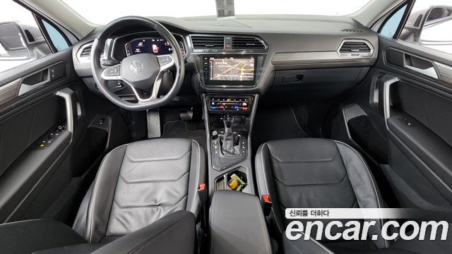 Volkswagen Tiguan Allspace 2.0 TSI Prestige 2022 — фото 7