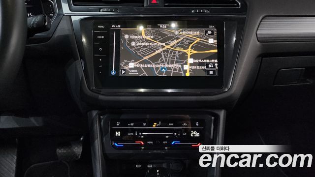 Volkswagen Tiguan Allspace 2.0 TSI Prestige 2022 — фото 14