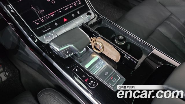 Audi A8 (D5) 55 TFSI Quattro LWB 2020 — фото 9
