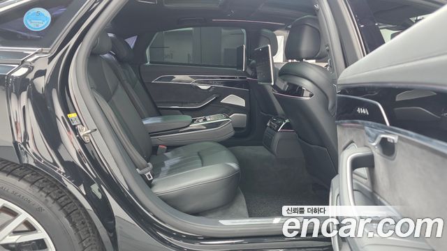 Audi A8 (D5) 55 TFSI Quattro LWB 2020 — фото 12