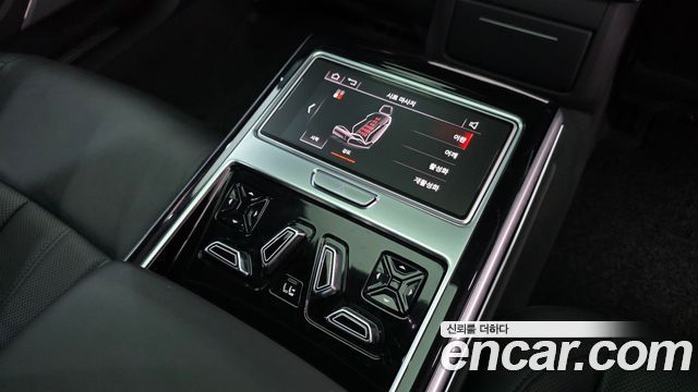 Audi A8 (D5) 55 TFSI Quattro LWB 2020 — фото 17