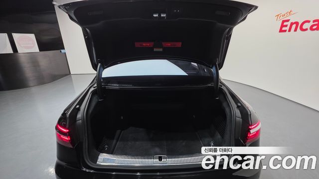Audi A8 (D5) 55 TFSI Quattro LWB 2020 — фото 20