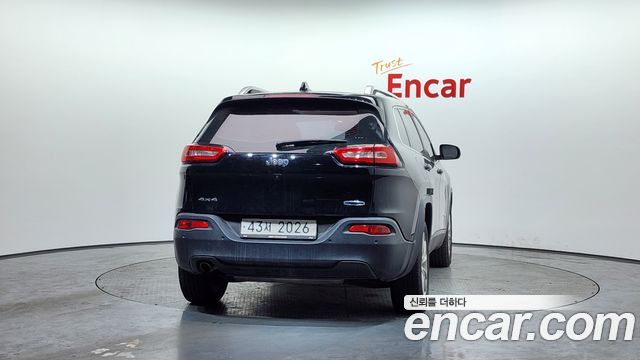 Jeep Cherokee (KL) 2.4 Longitude High AWD 2018 — фото 4