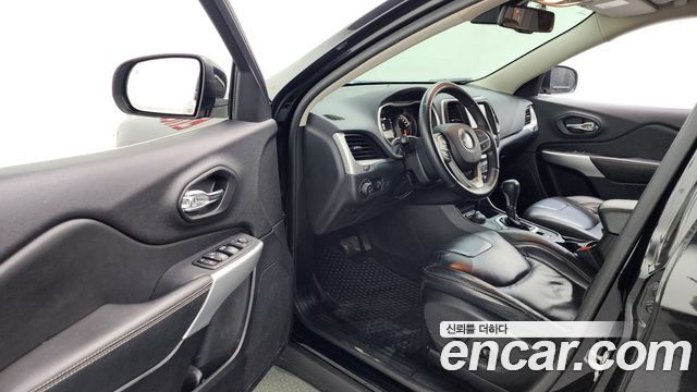 Jeep Cherokee (KL) 2.4 Longitude High AWD 2018 — фото 10