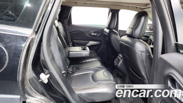 Jeep Cherokee (KL) 2.4 Longitude High AWD 2018 — фото 16