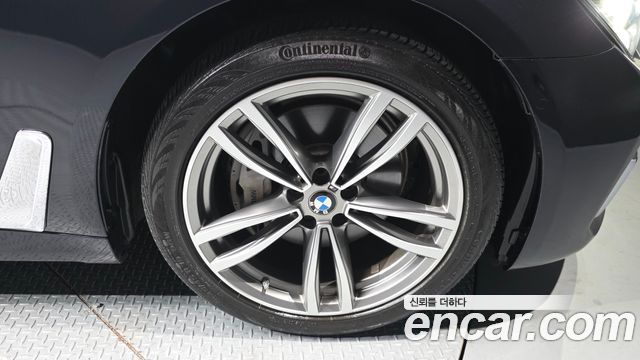 BMW 7 Series (G11) 740Li xDrive M Sport Package 2017 — фото 5