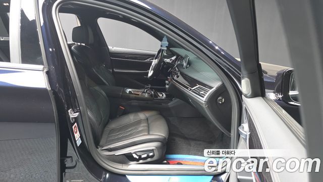 BMW 7 Series (G11) 740Li xDrive M Sport Package 2017 — фото 11
