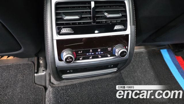 BMW 7 Series (G11) 740Li xDrive M Sport Package 2017 — фото 19