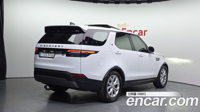 Land Rover Discovery 5 3.0 SD6 SE 2019 — фото 2