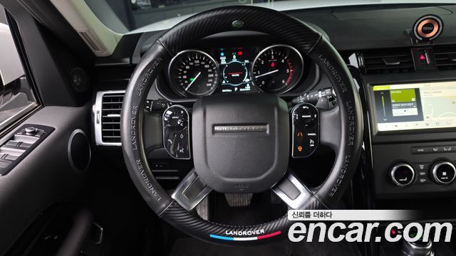 Land Rover Discovery 5 3.0 SD6 SE 2019 — фото 15