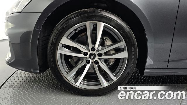 Audi A6 (C8) 45 TFSI Quattro Premium 2022 — фото 5