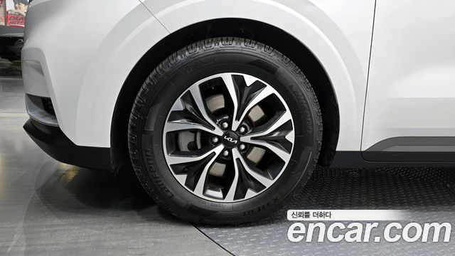 Kia Carnival (IV) Diesel 9-Seater Prestige 2023 — фото 5
