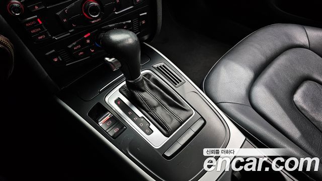 Audi A4 2.0 TDI B8 2012 — фото 9