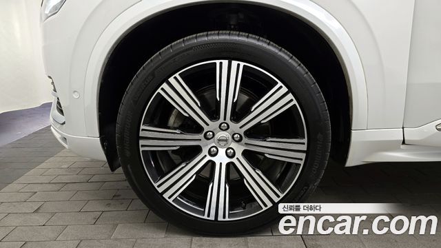 Volvo XC90 (II) T8 Inscription Hybird 2022 — фото 5