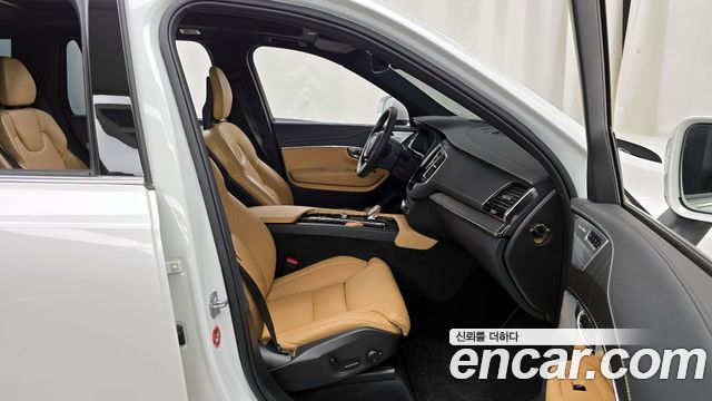 Volvo XC90 (II) T8 Inscription Hybird 2022 — фото 11