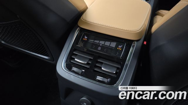 Volvo XC90 (II) T8 Inscription Hybird 2022 — фото 19