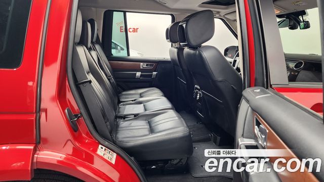 Land Rover Discovery 4 3.0 SDV6 HSE 2016 — фото 12