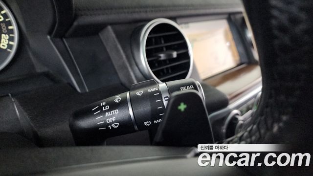 Land Rover Discovery 4 3.0 SDV6 HSE 2016 — фото 16