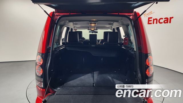 Land Rover Discovery 4 3.0 SDV6 HSE 2016 — фото 20