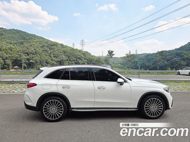 Mercedes-Benz GLC-Class (X254) GLC300 4MATIC AMG Line 2023 — фото 4