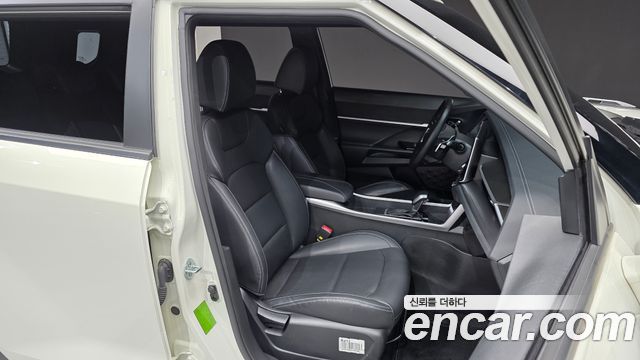 KG Mobility (SsangYong) Torres Gasoline 1.5 4WD T5 2023 — фото 26
