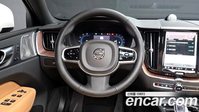 Volvo XC60 (II) B5 Ultra Bright 2025 — фото 13