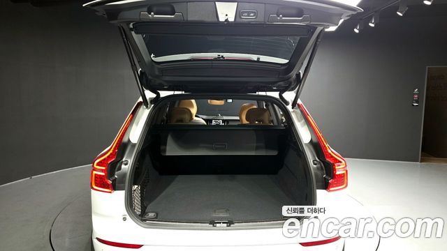 Volvo XC60 (II) B5 Ultra Bright 2025 — фото 20