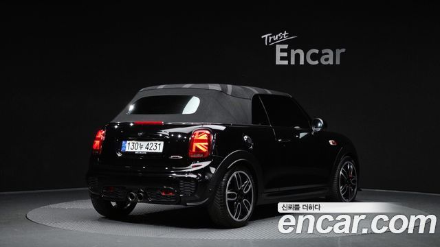 MINI Cooper S Convertible JCW 3rd 2019 — фото 2