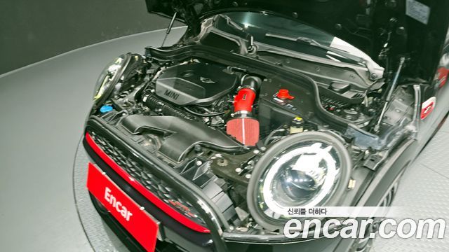 MINI Cooper S Convertible JCW 3rd 2019 — фото 6