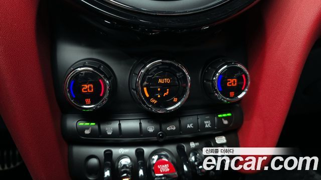 MINI Cooper S Convertible JCW 3rd 2019 — фото 18